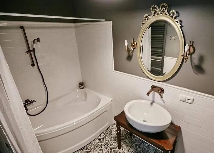 Bezowy De Lux Dla 4 Osob Katowice דירה